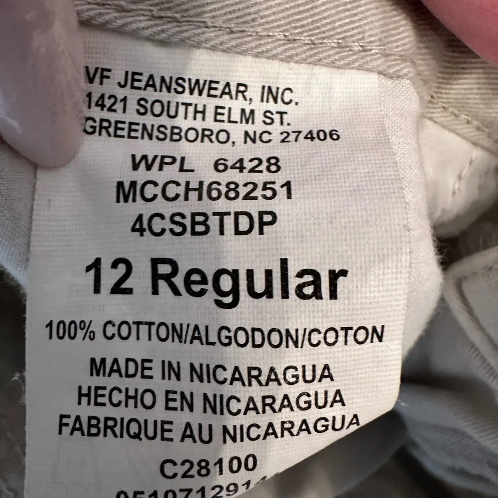 Wrangler cream Cargo Shorts with Sturdy Construction - Picture 4 of 5
